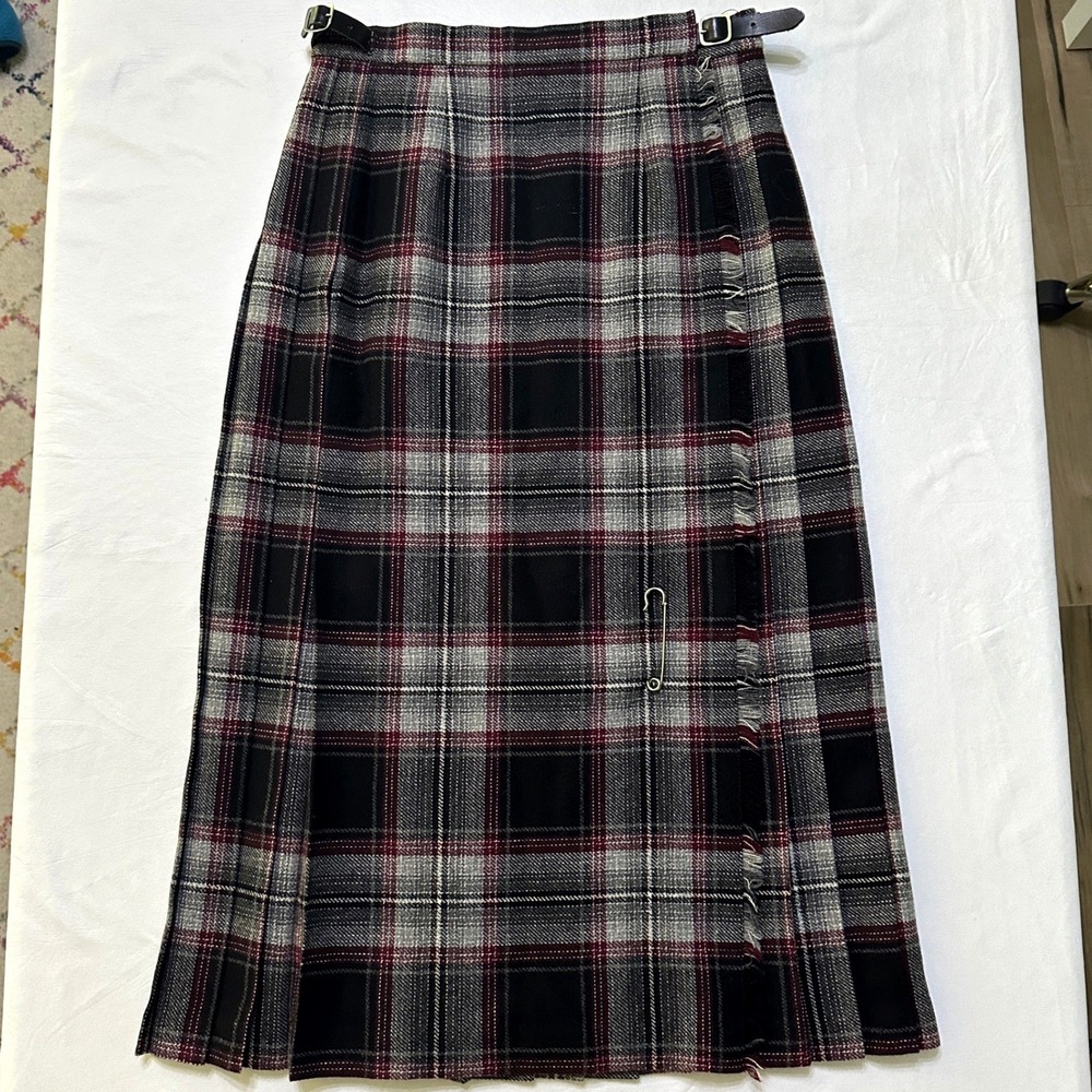 Vintage Scottish Sportswear Wool Tartan Kilt Skirt 12 Pleated Midi Dark Academia - Picture 9 of 10